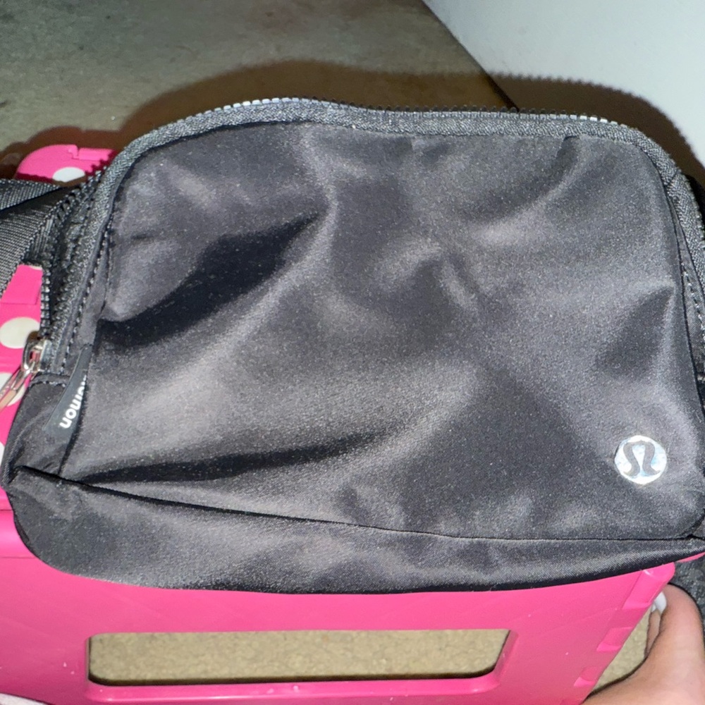 Lululemon Athletica Black Mesh Pocket Bag